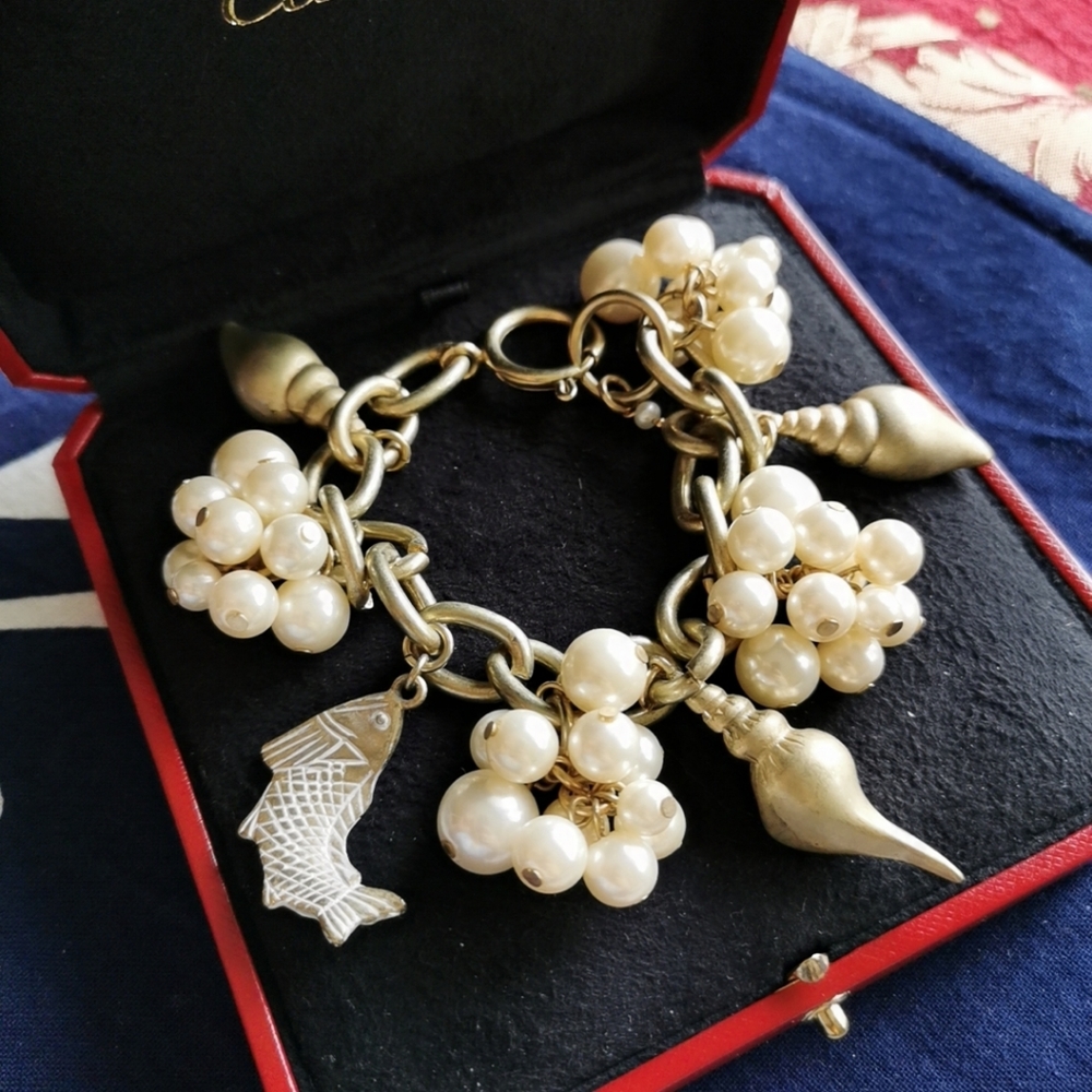 Liz Clainorne Marine pearl bracelet